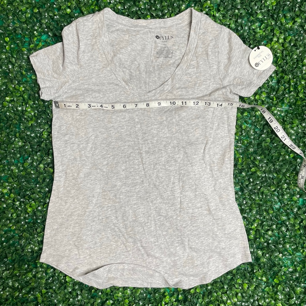 NWT Stylus basic tee - Picture 2 of 4